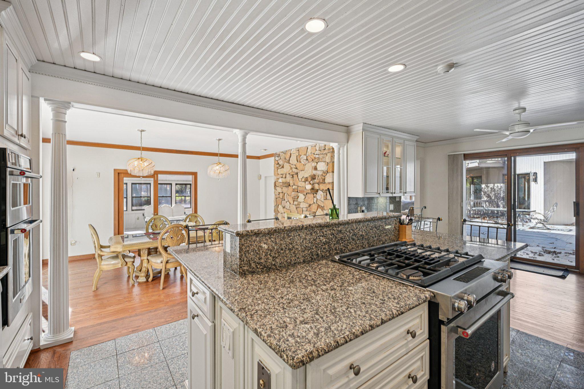 12 N COUNTRY LAKES DRIVE