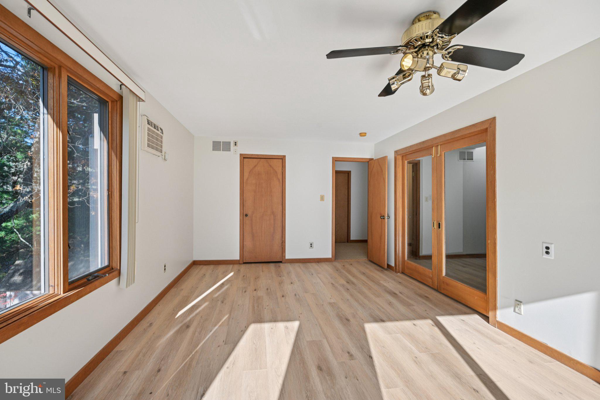 12 N COUNTRY LAKES DRIVE