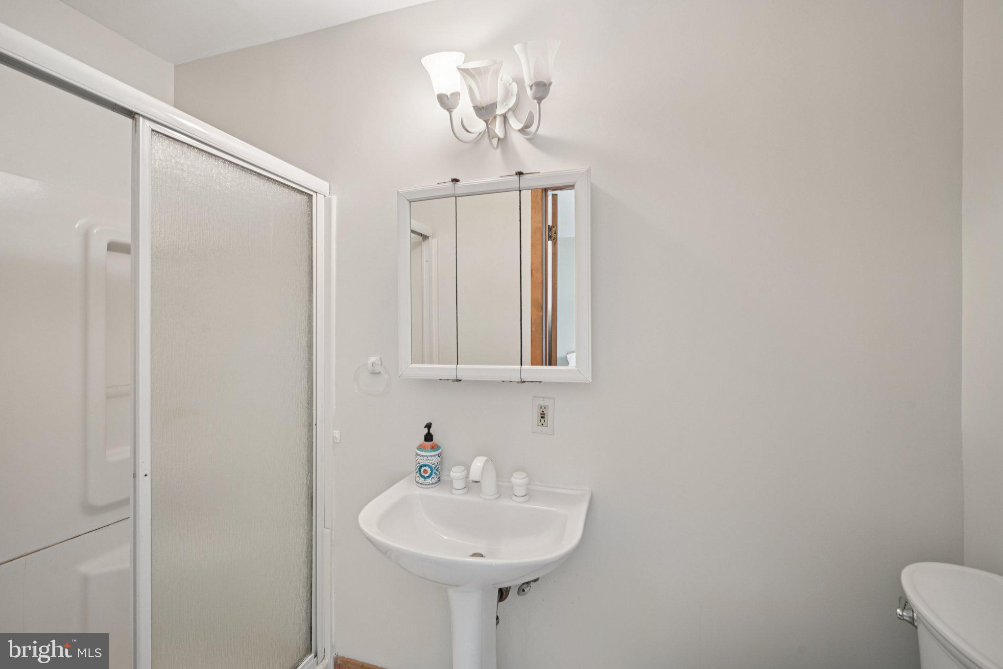 12 N COUNTRY LAKES DRIVE