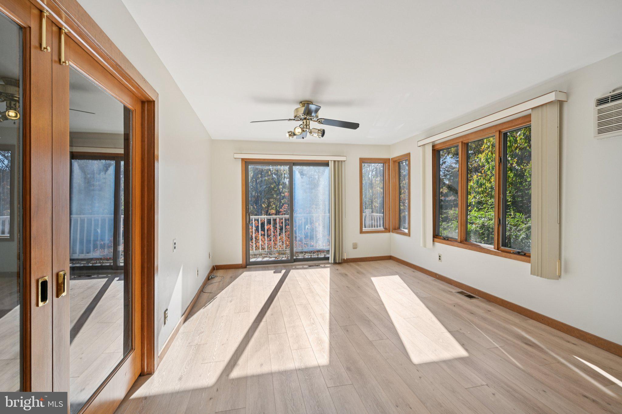 12 N COUNTRY LAKES DRIVE