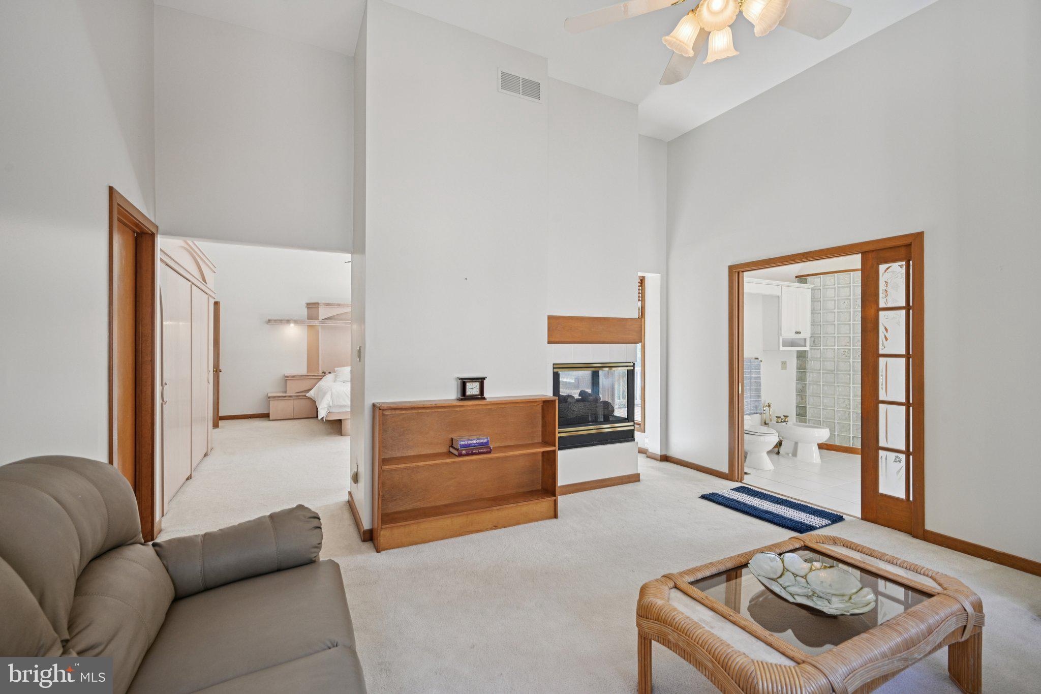 12 N COUNTRY LAKES DRIVE