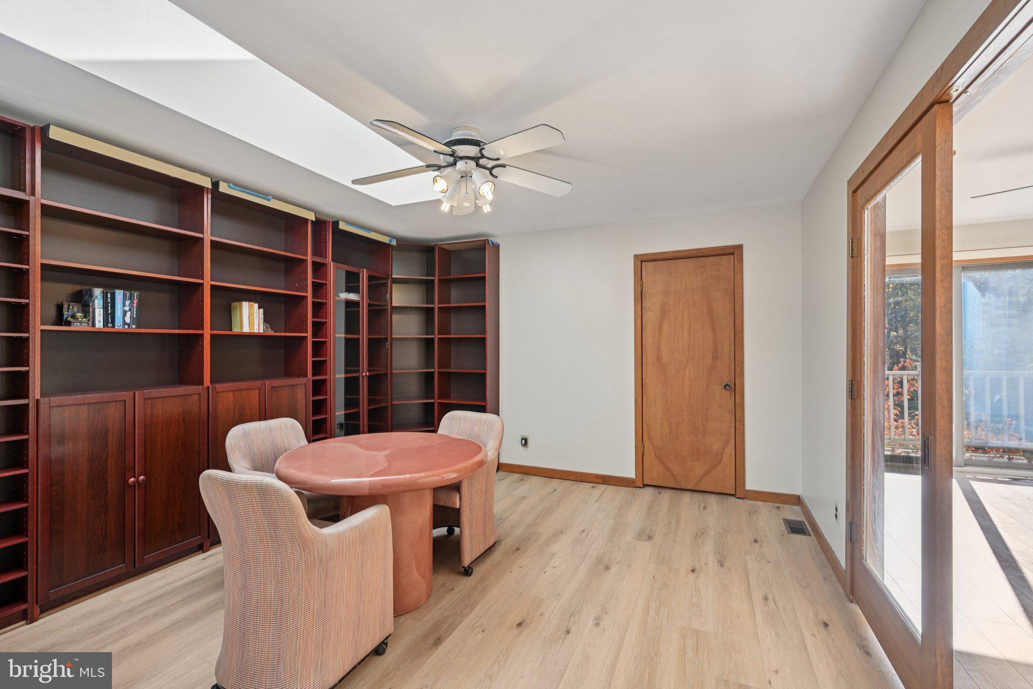 12 N COUNTRY LAKES DRIVE