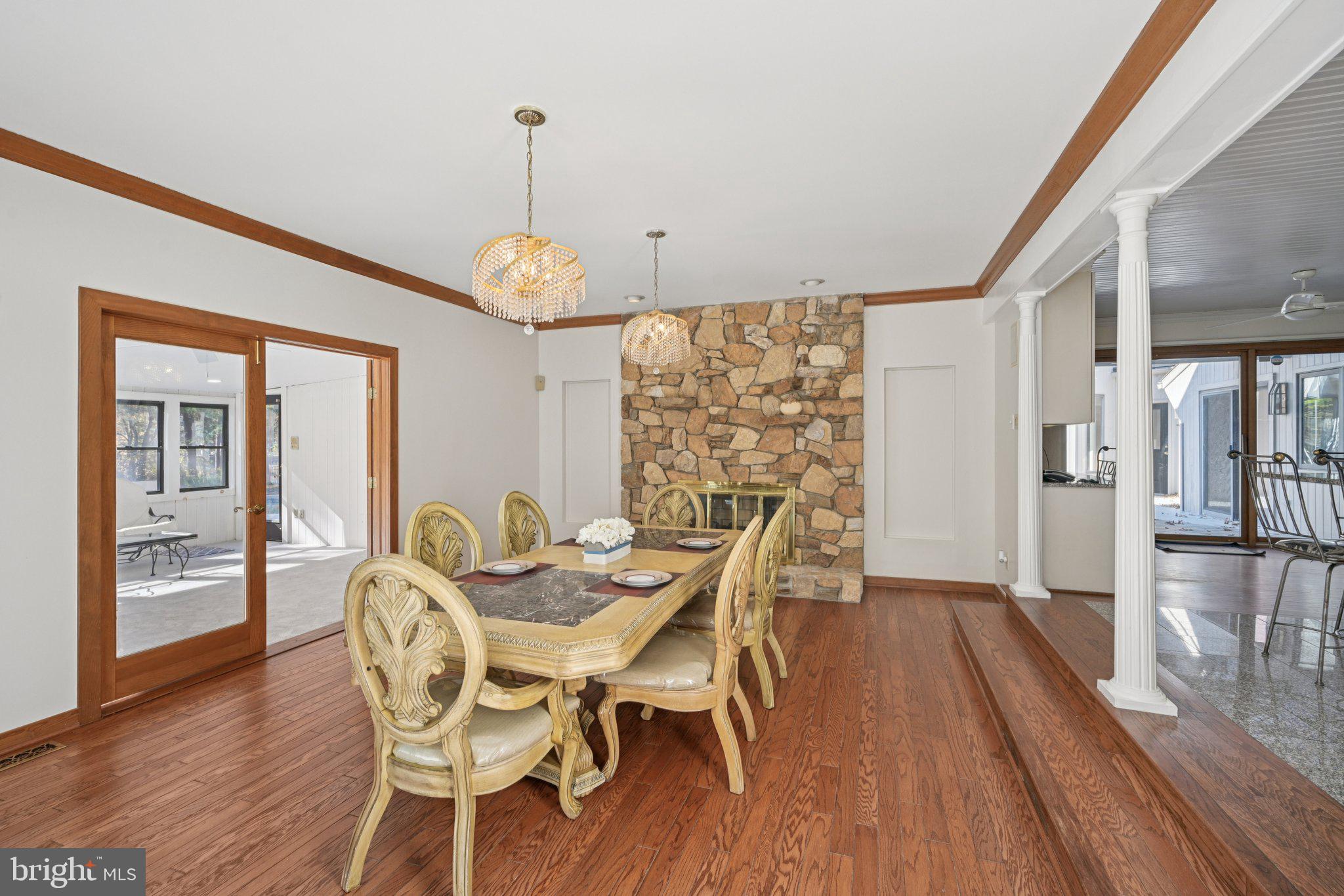 12 N COUNTRY LAKES DRIVE