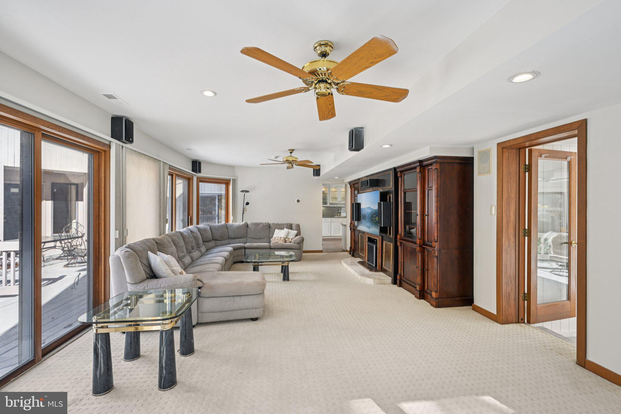 12 N COUNTRY LAKES DRIVE