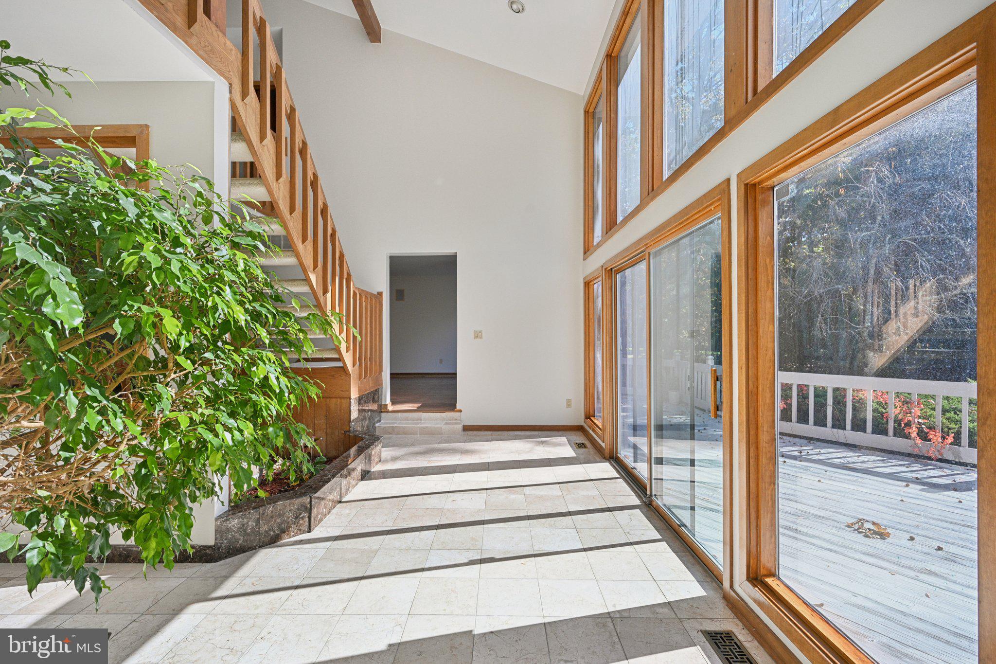 12 N COUNTRY LAKES DRIVE