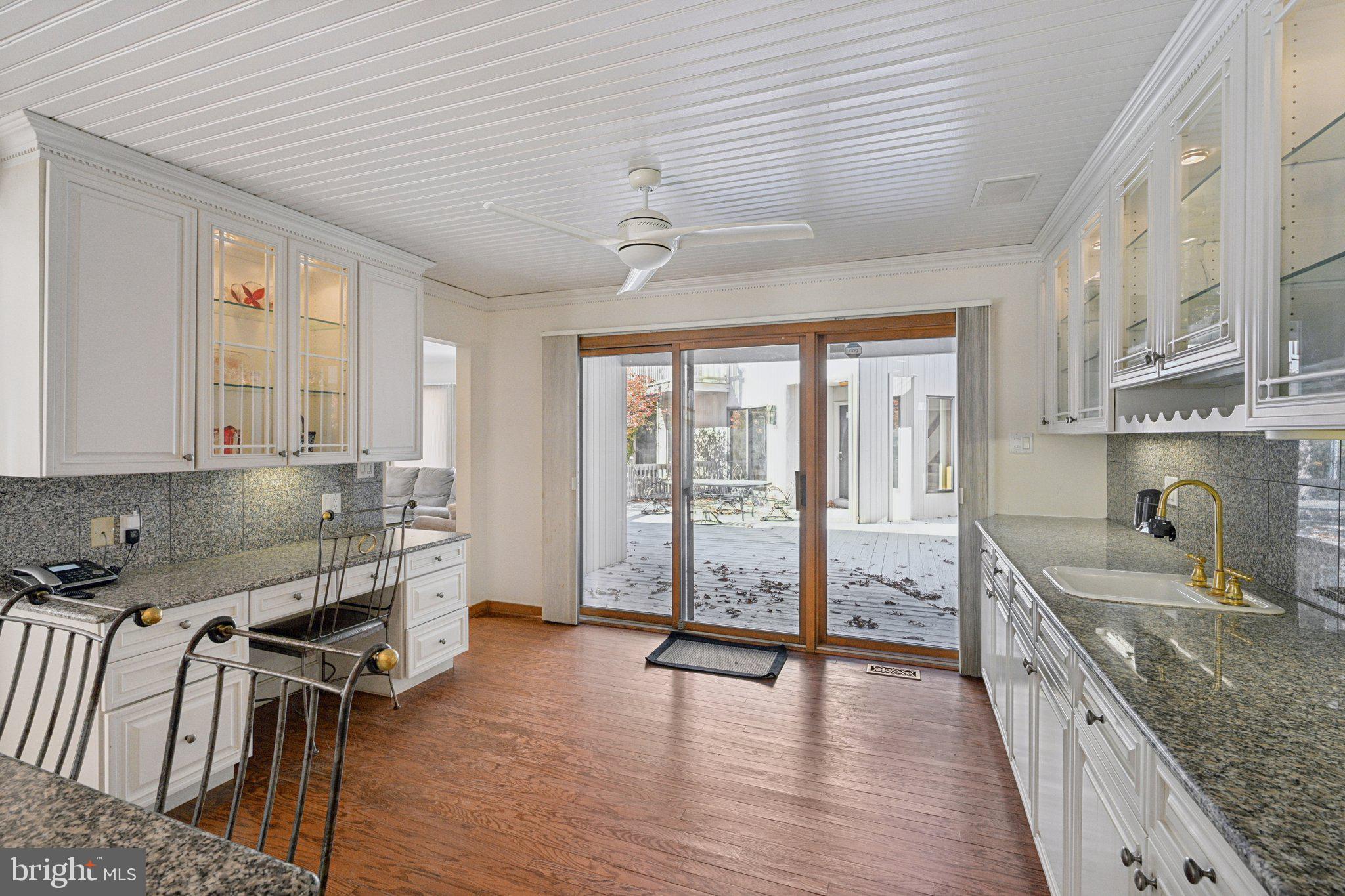 12 N COUNTRY LAKES DRIVE