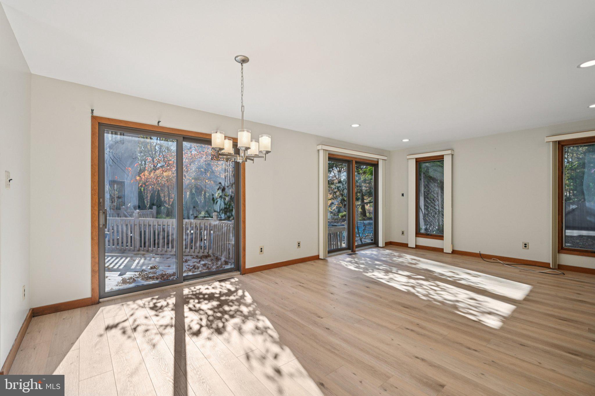 12 N COUNTRY LAKES DRIVE