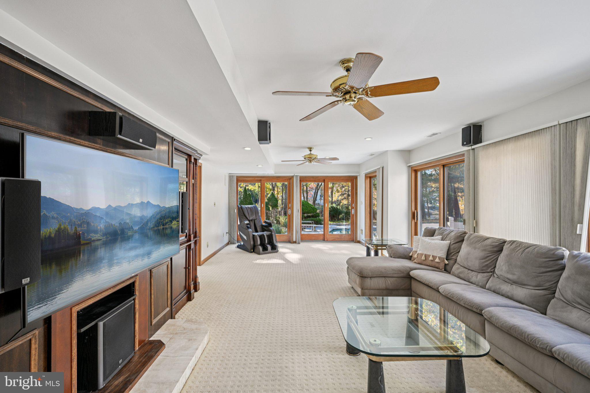 12 N COUNTRY LAKES DRIVE