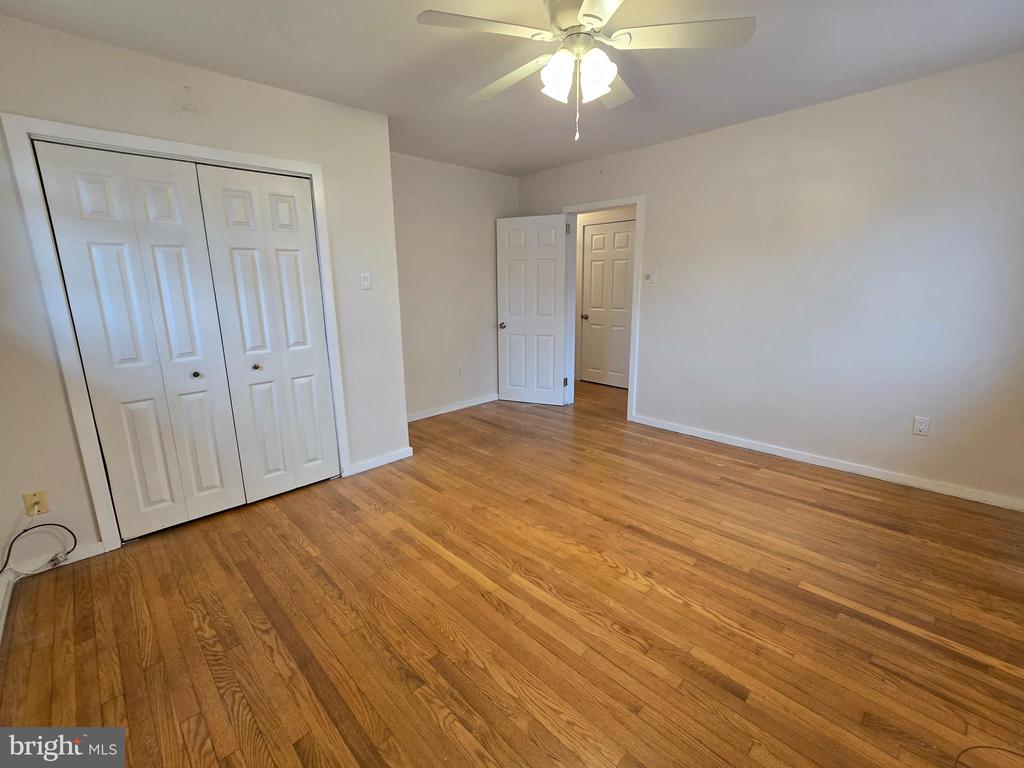 120 E CENTER AVENUE