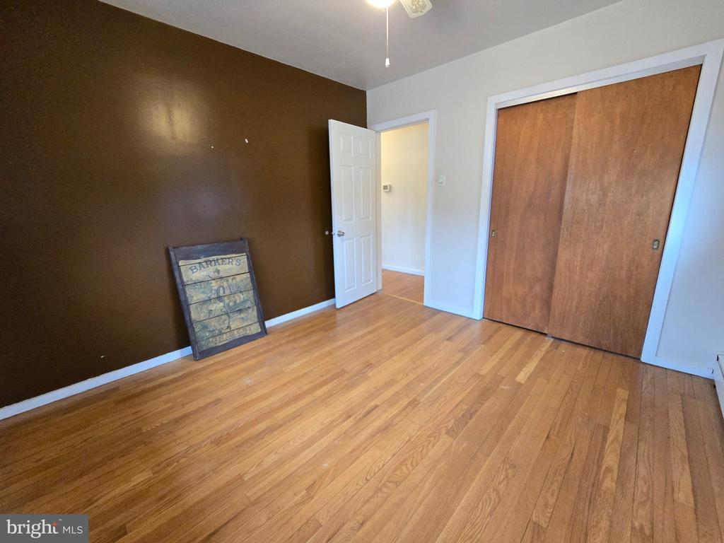 120 E CENTER AVENUE