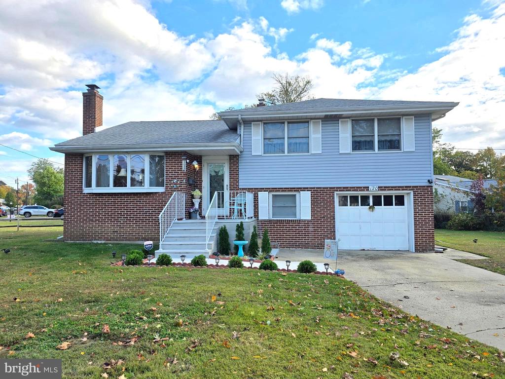 120 E CENTER AVENUE