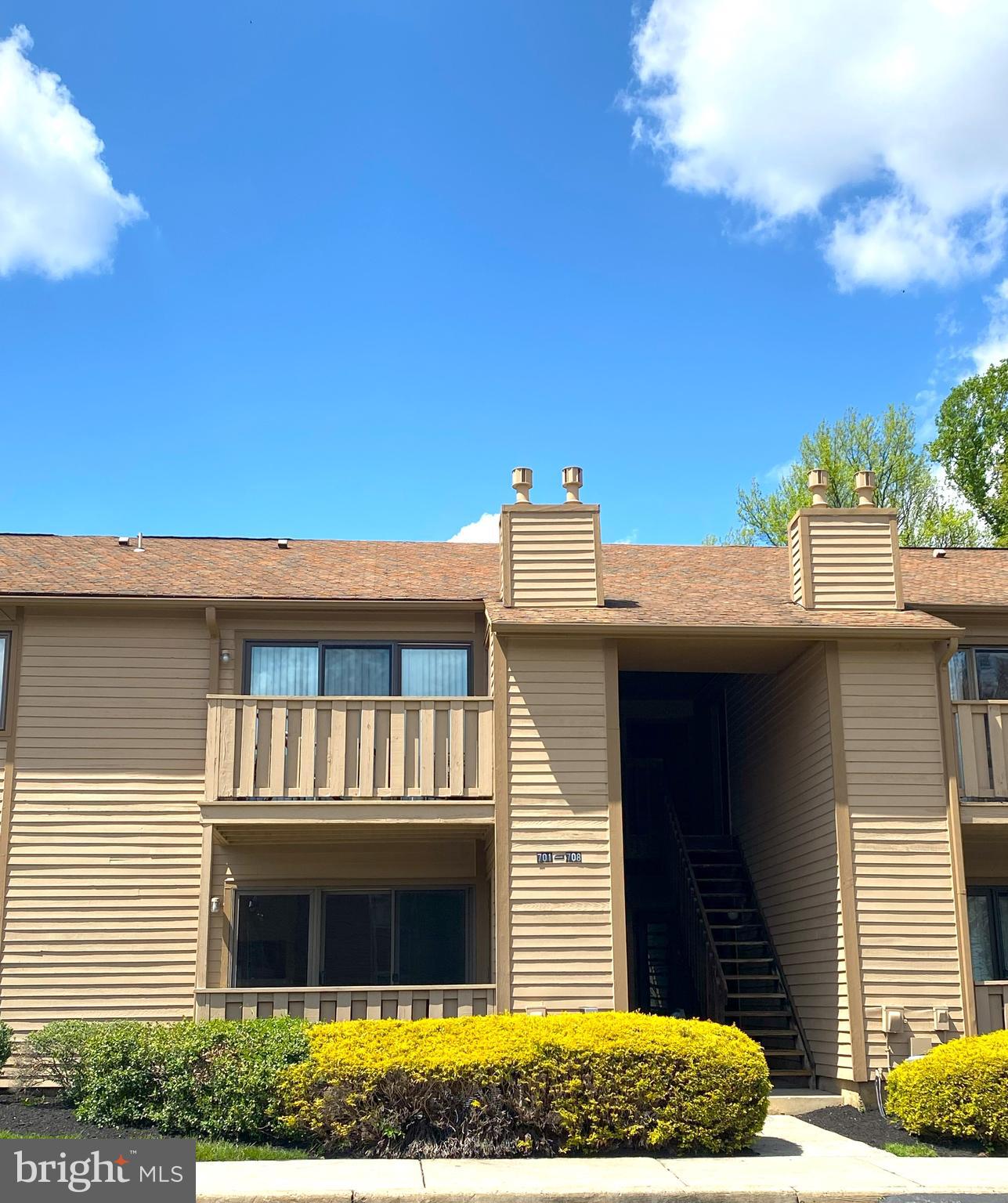 705 WOODHOLLOW DRIVE