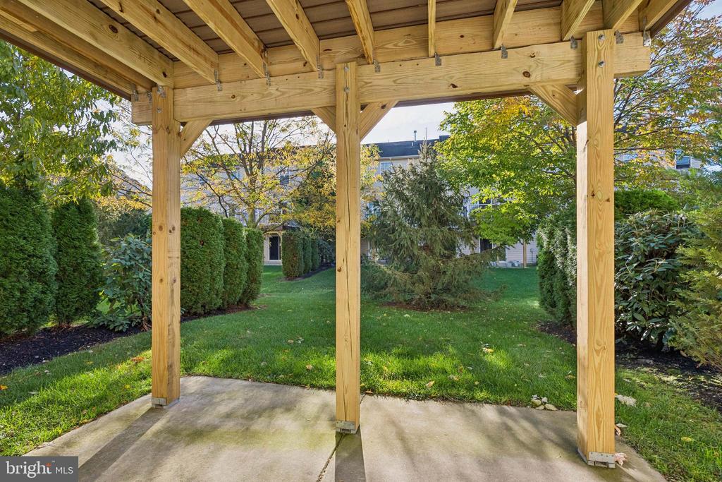 1521 JASON DRIVE