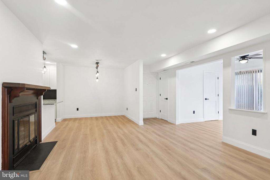 7 SUMAC COURT