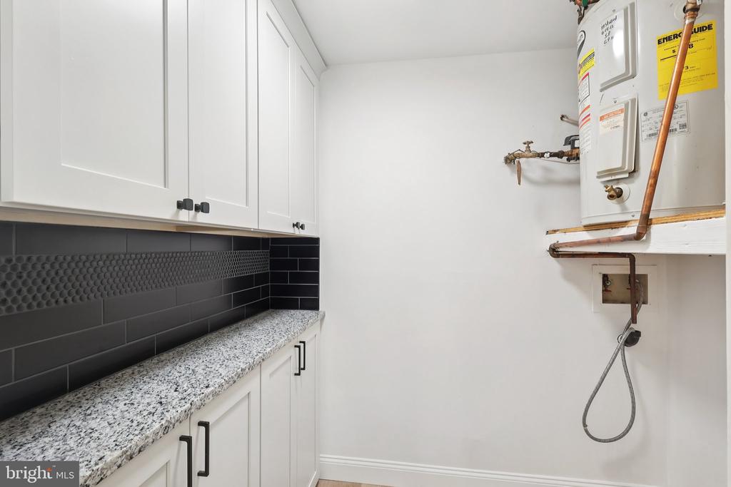 7 SUMAC COURT