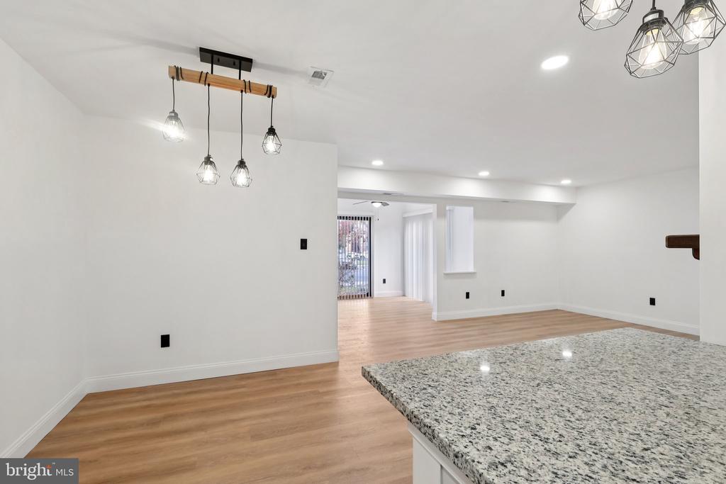 7 SUMAC COURT