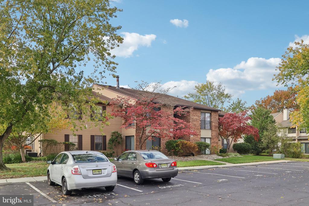 7 SUMAC COURT