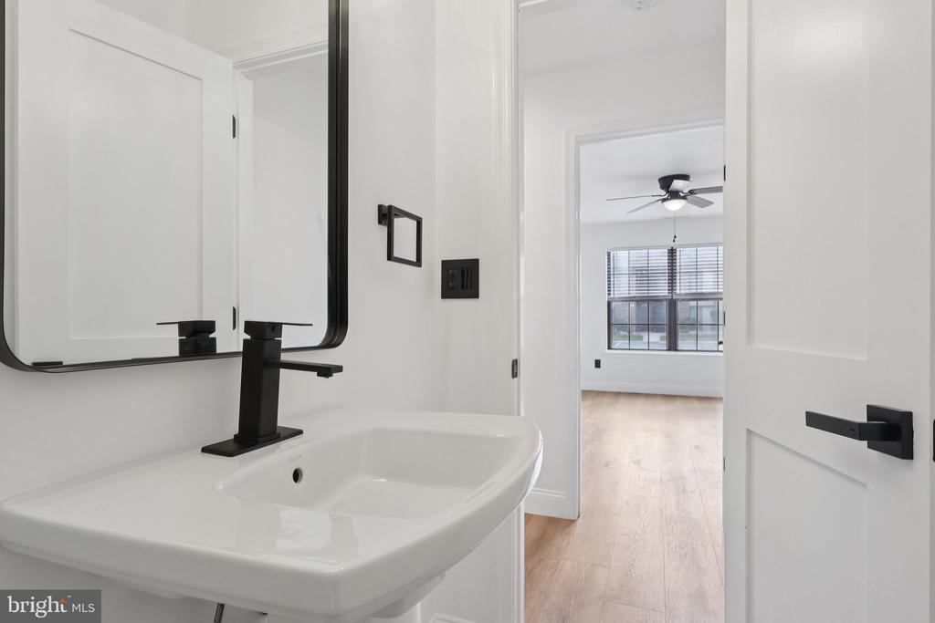 7 SUMAC COURT
