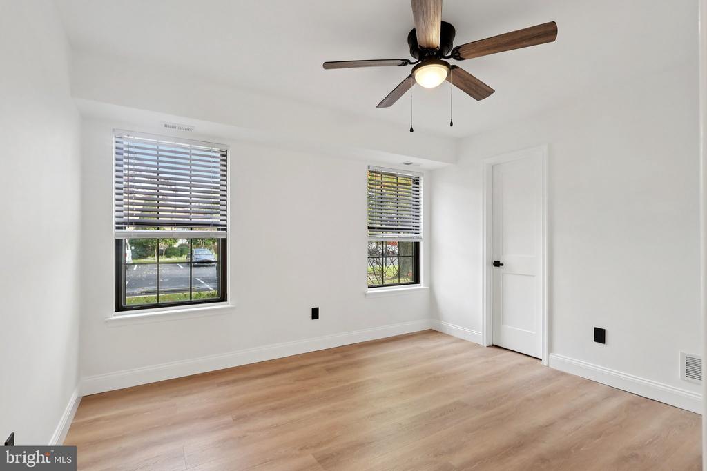 7 SUMAC COURT
