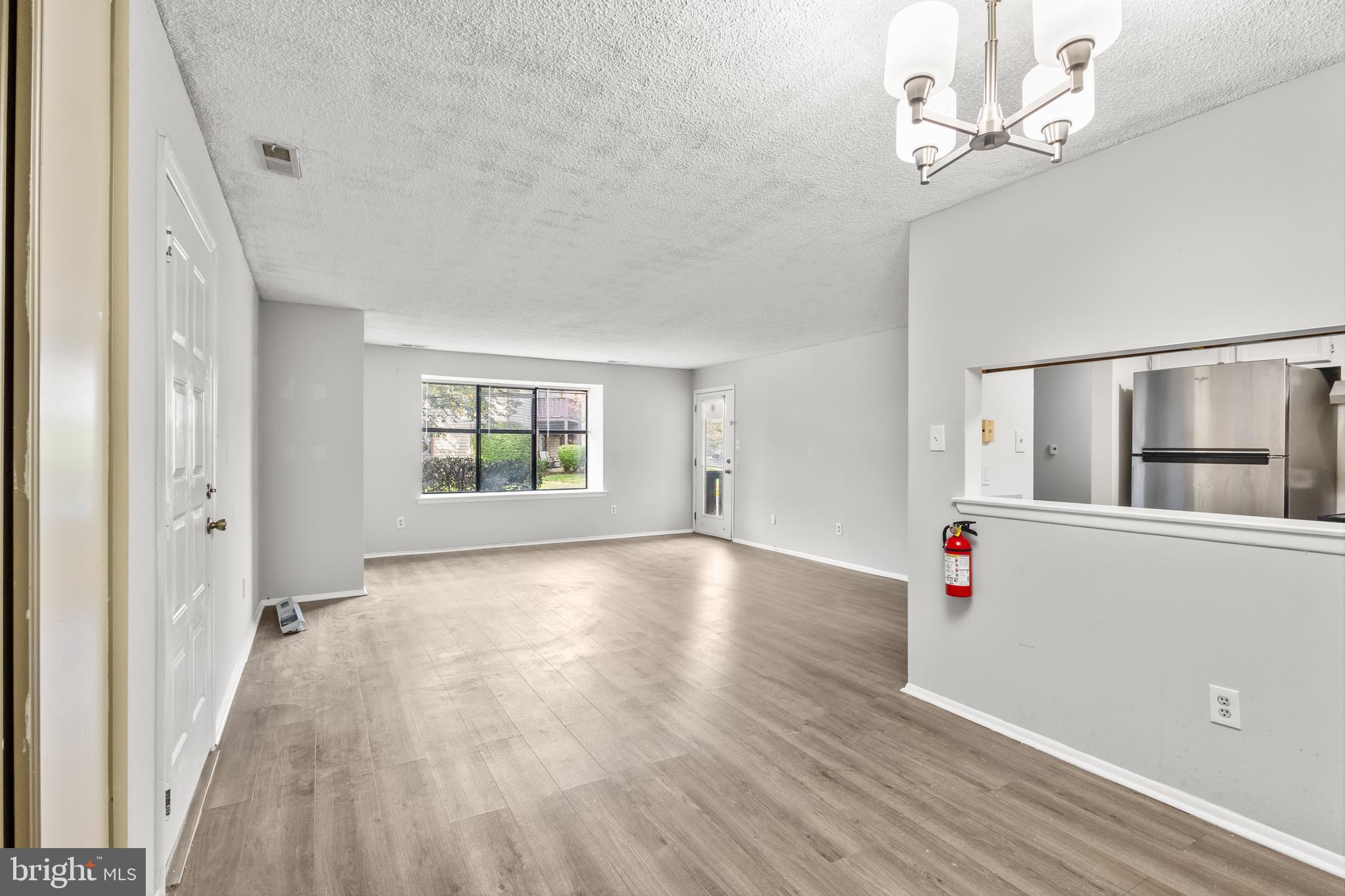 4901 DUNBARTON ROAD