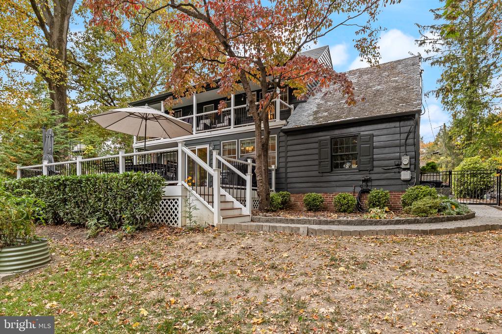 600 STRATFORD DRIVE