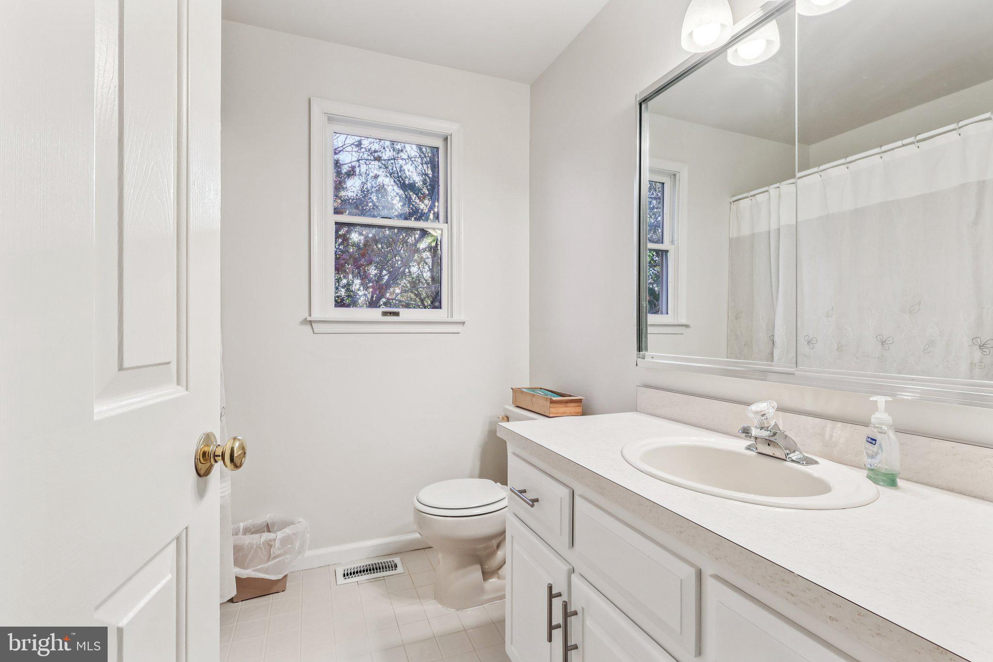 20 OLD REPUBLIC LANE