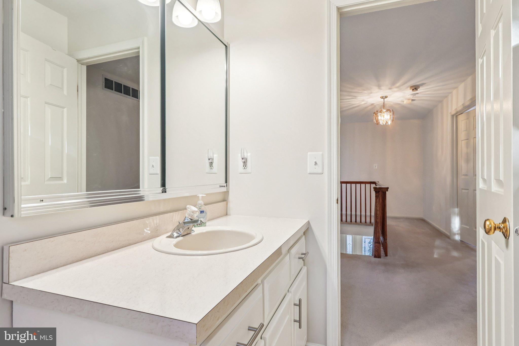 20 OLD REPUBLIC LANE