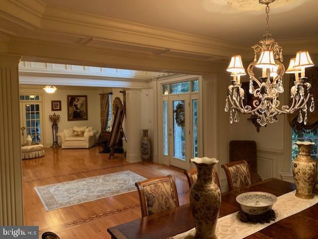12 PENDLETON COURT