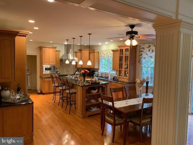 12 PENDLETON COURT