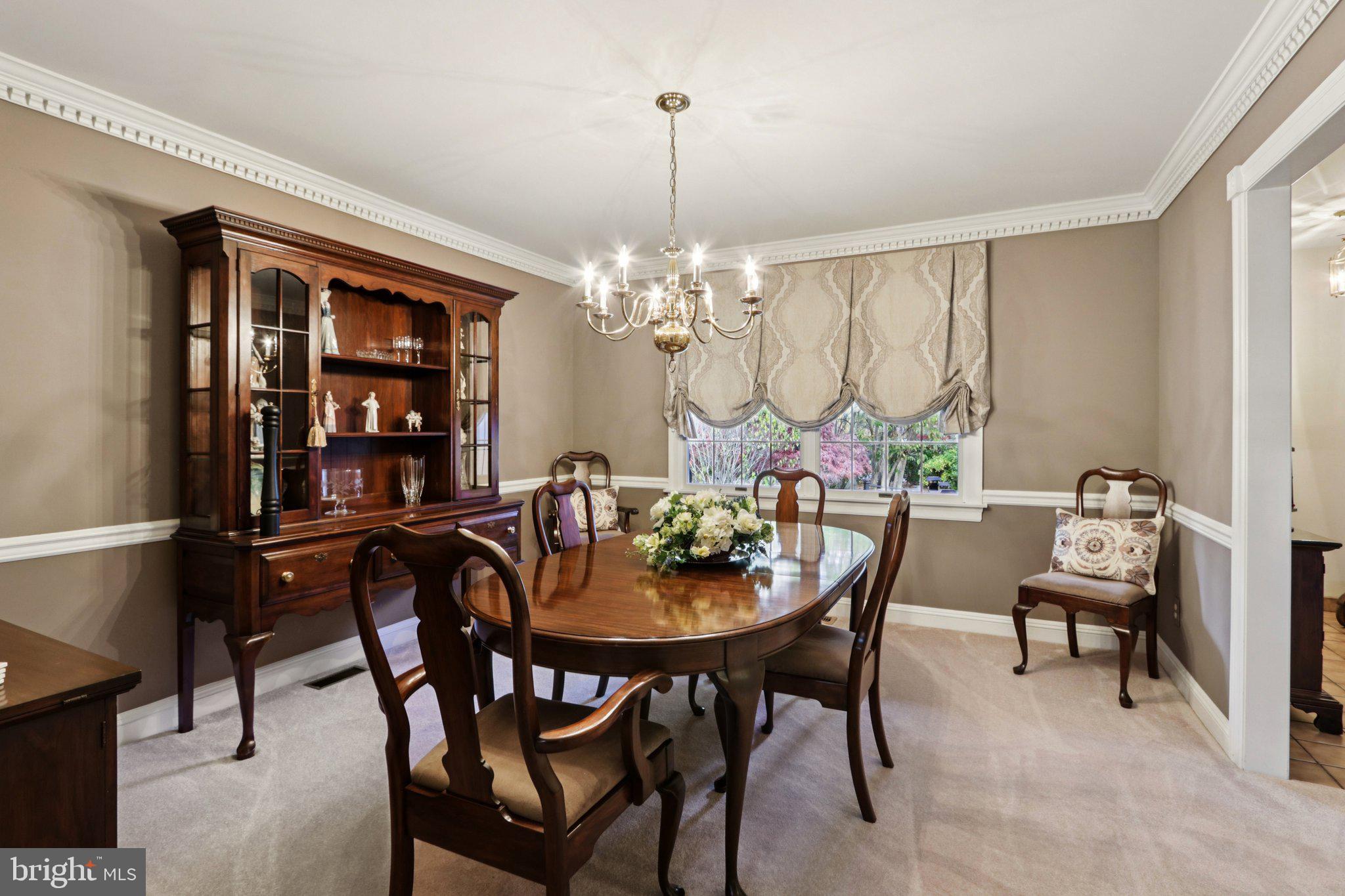 122 DEERFIELD AVENUE