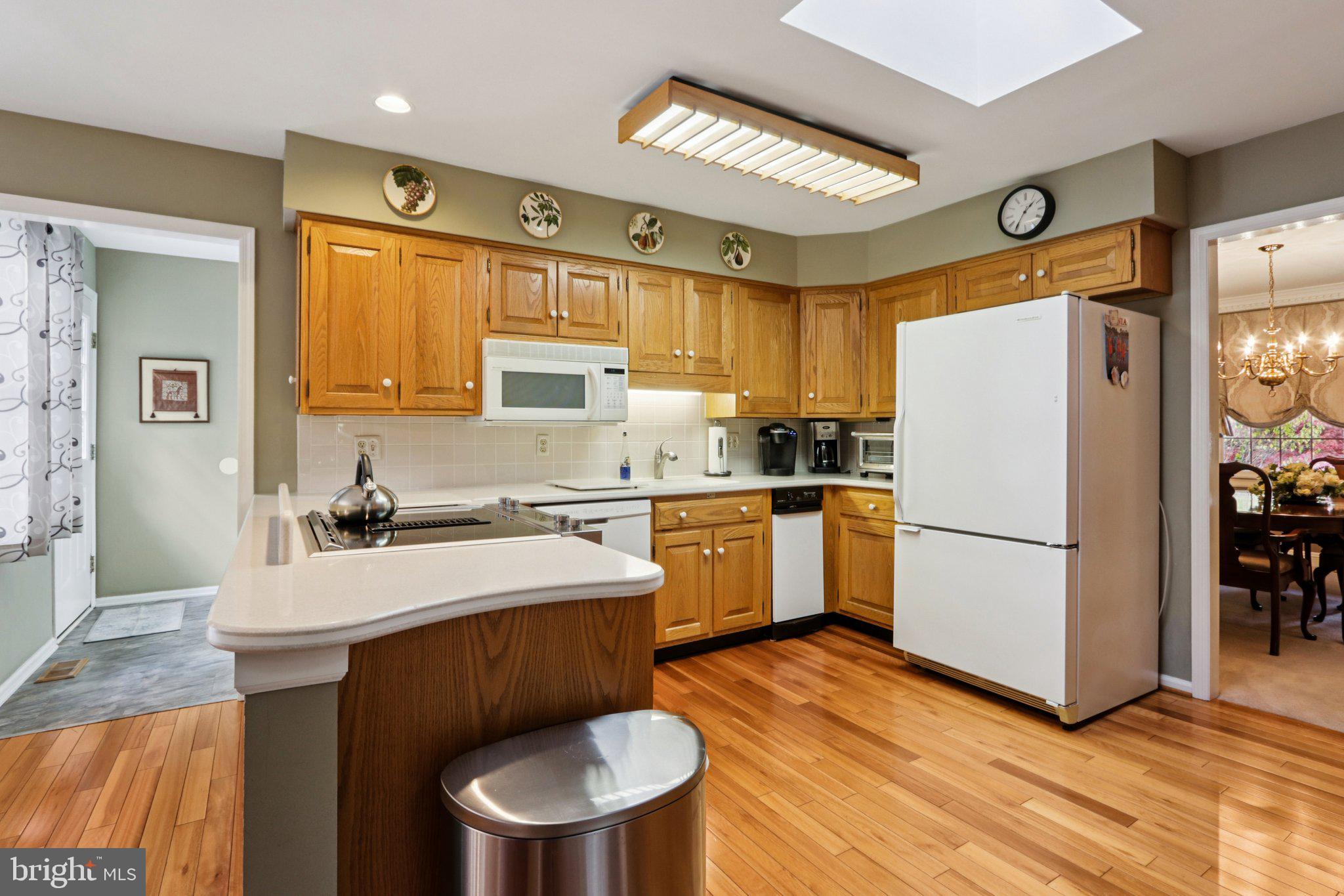 122 DEERFIELD AVENUE