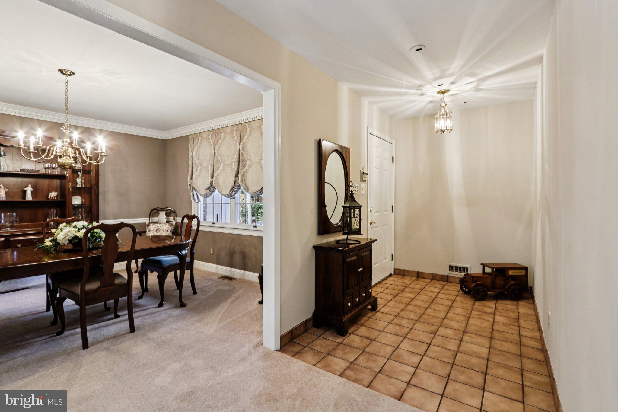 122 DEERFIELD AVENUE