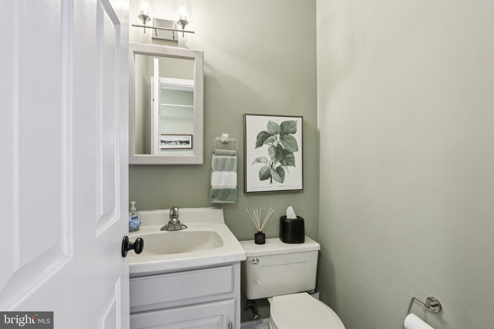 122 DEERFIELD AVENUE