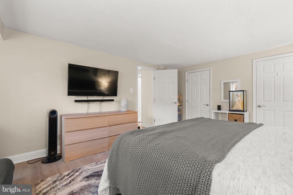 20 SEQUOIA COURT