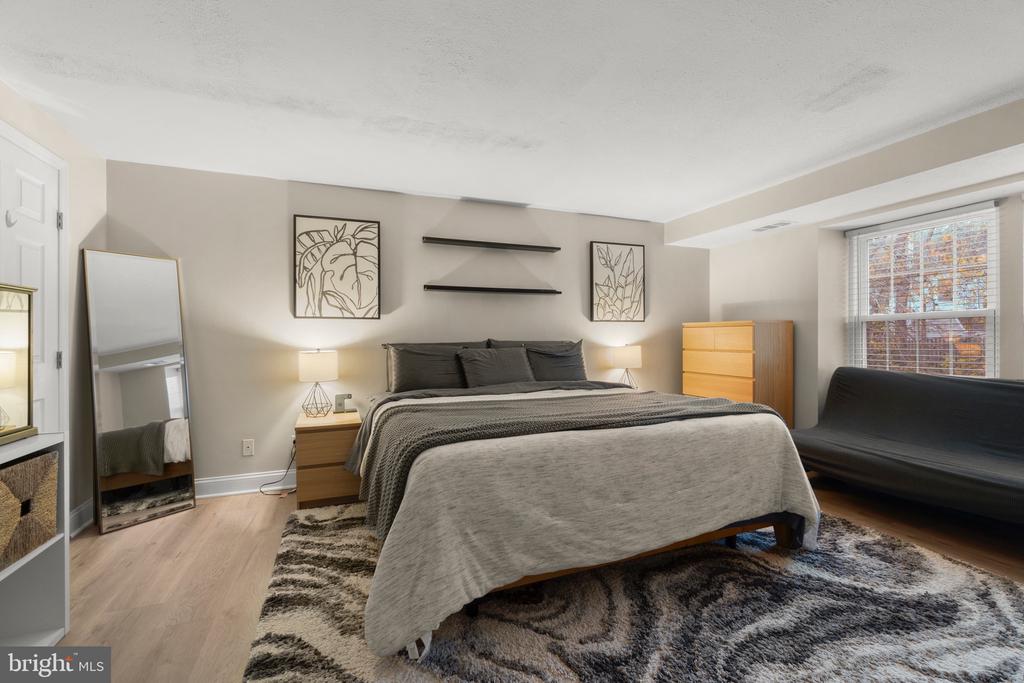 20 SEQUOIA COURT