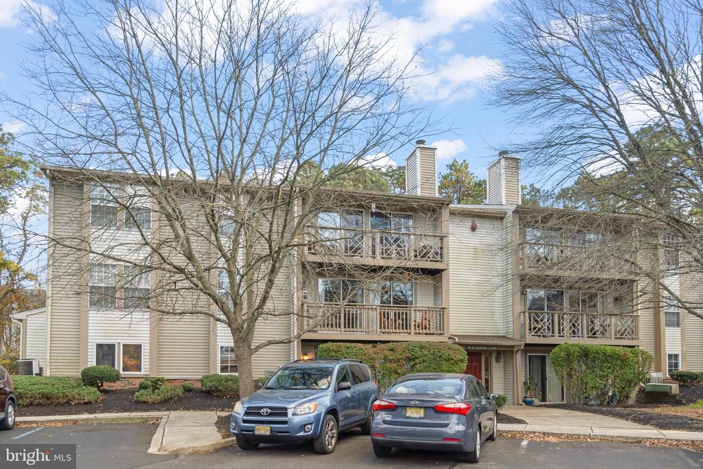 20 SEQUOIA COURT