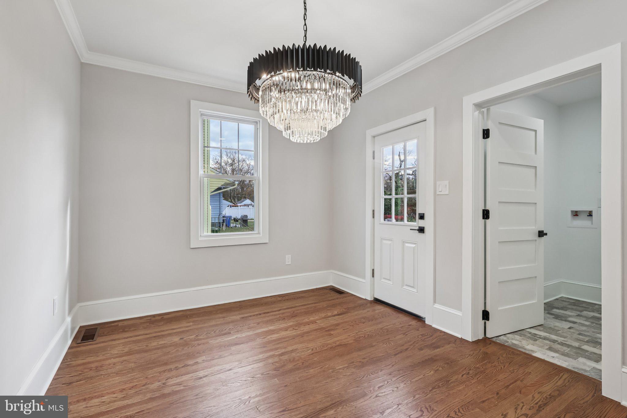 717 WASHINGTON AVENUE