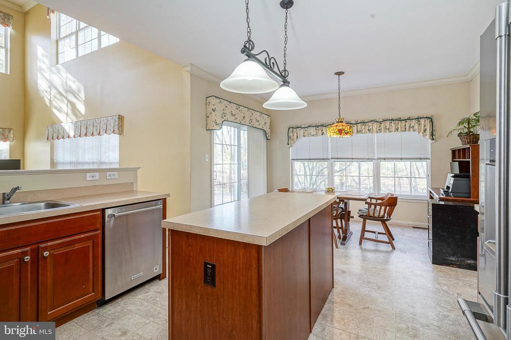 6 SYLVAN COURT