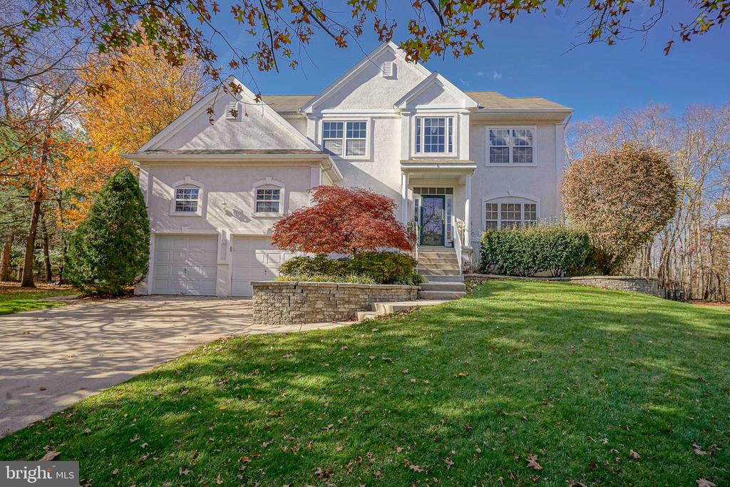 6 SYLVAN COURT