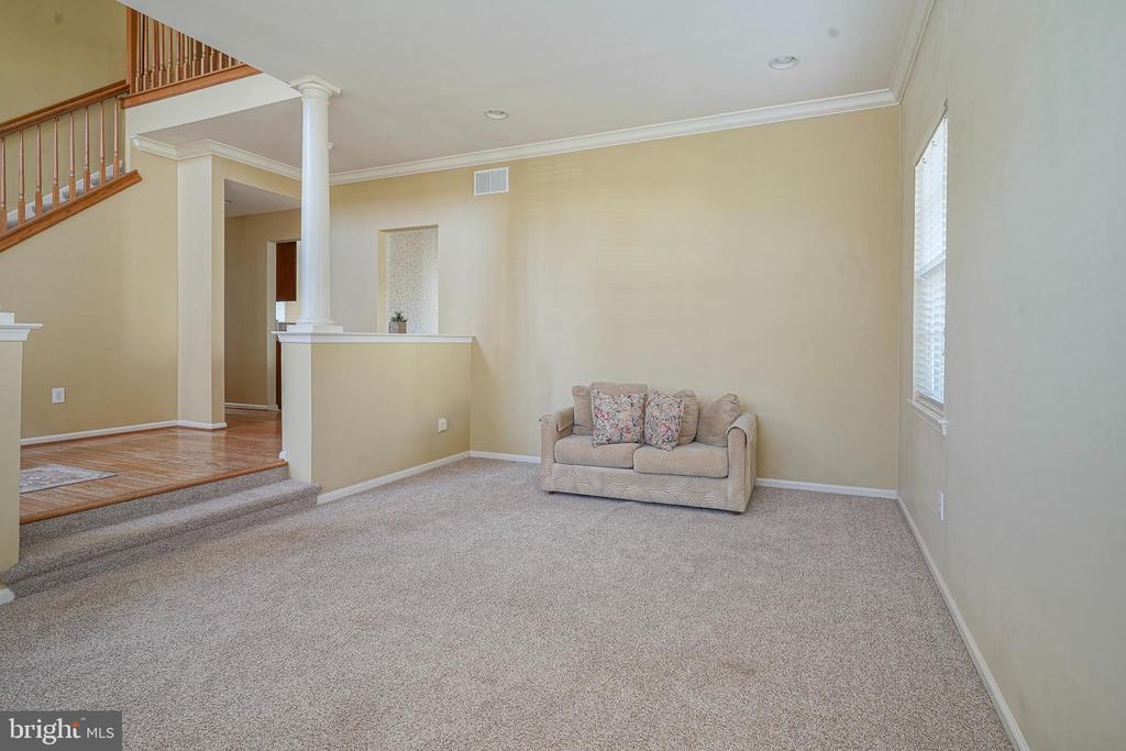 6 SYLVAN COURT