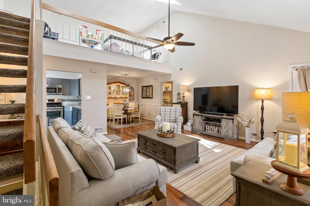 302 HARWOOD COURT B