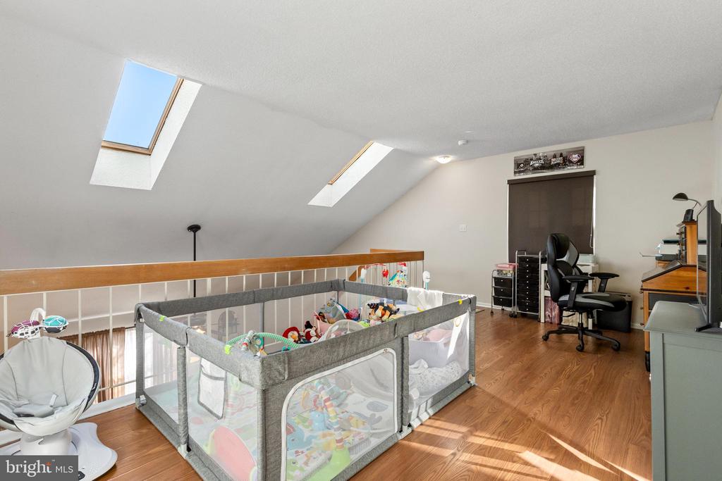 302 HARWOOD COURT B
