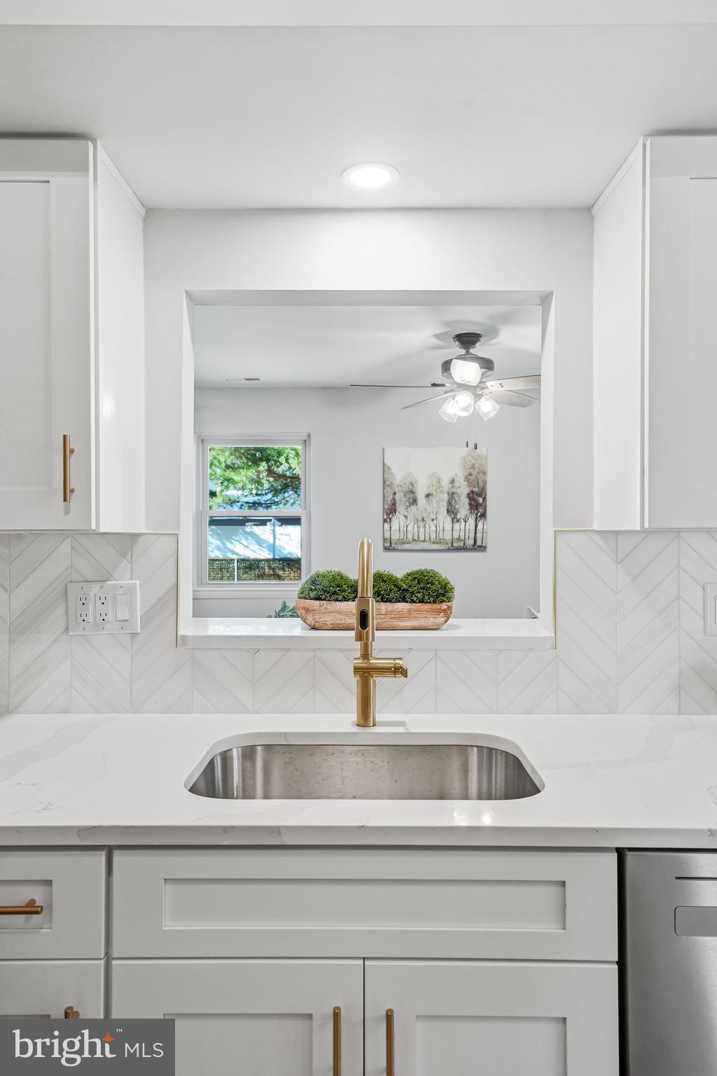 169 THORNWOOD DRIVE