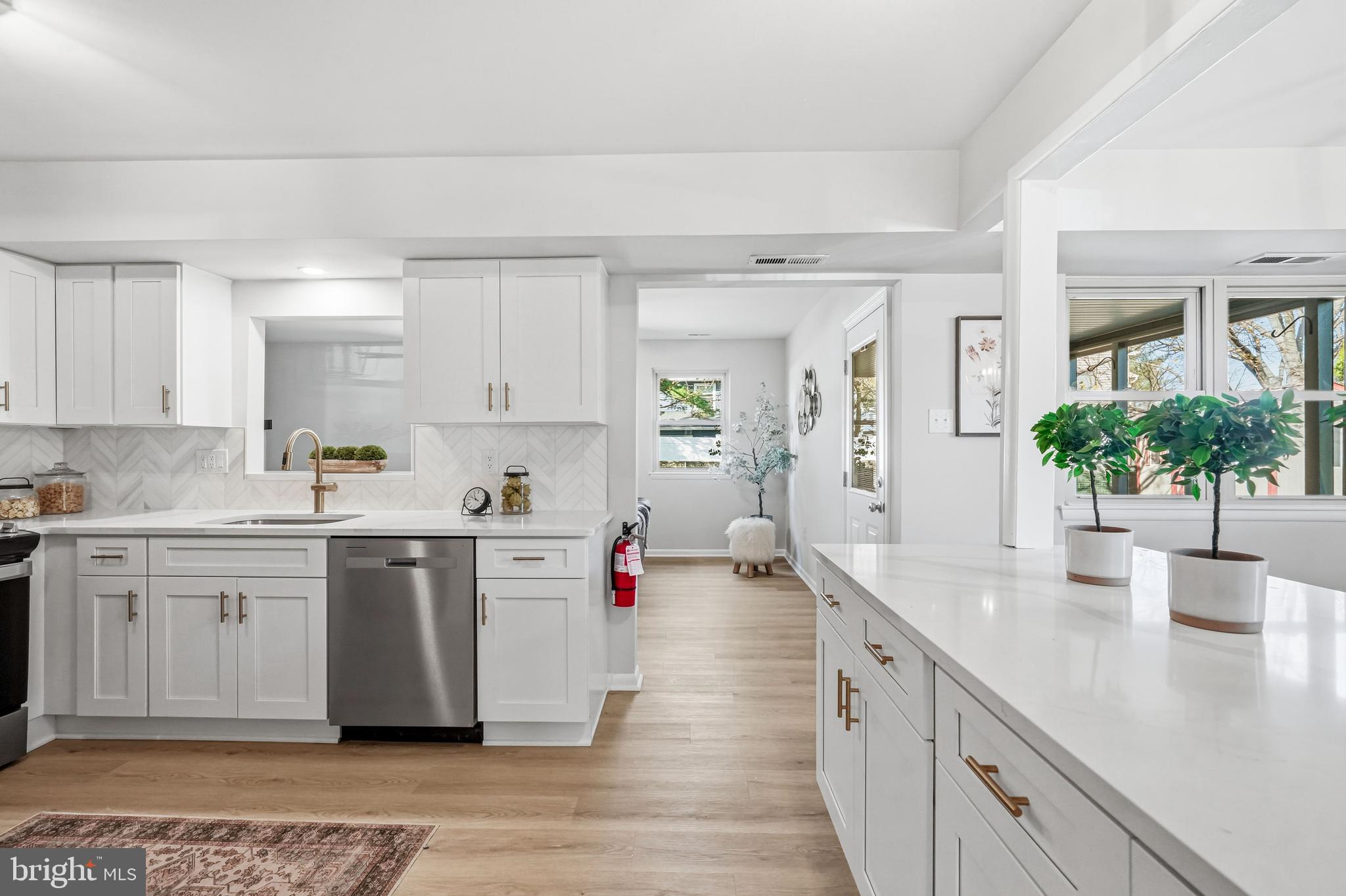 169 THORNWOOD DRIVE