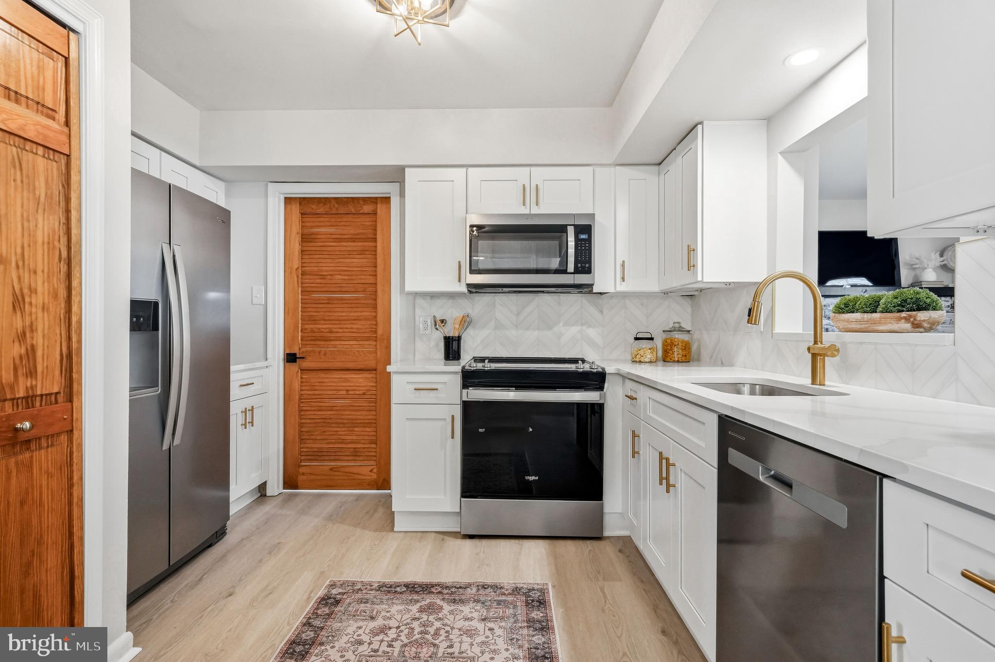 169 THORNWOOD DRIVE