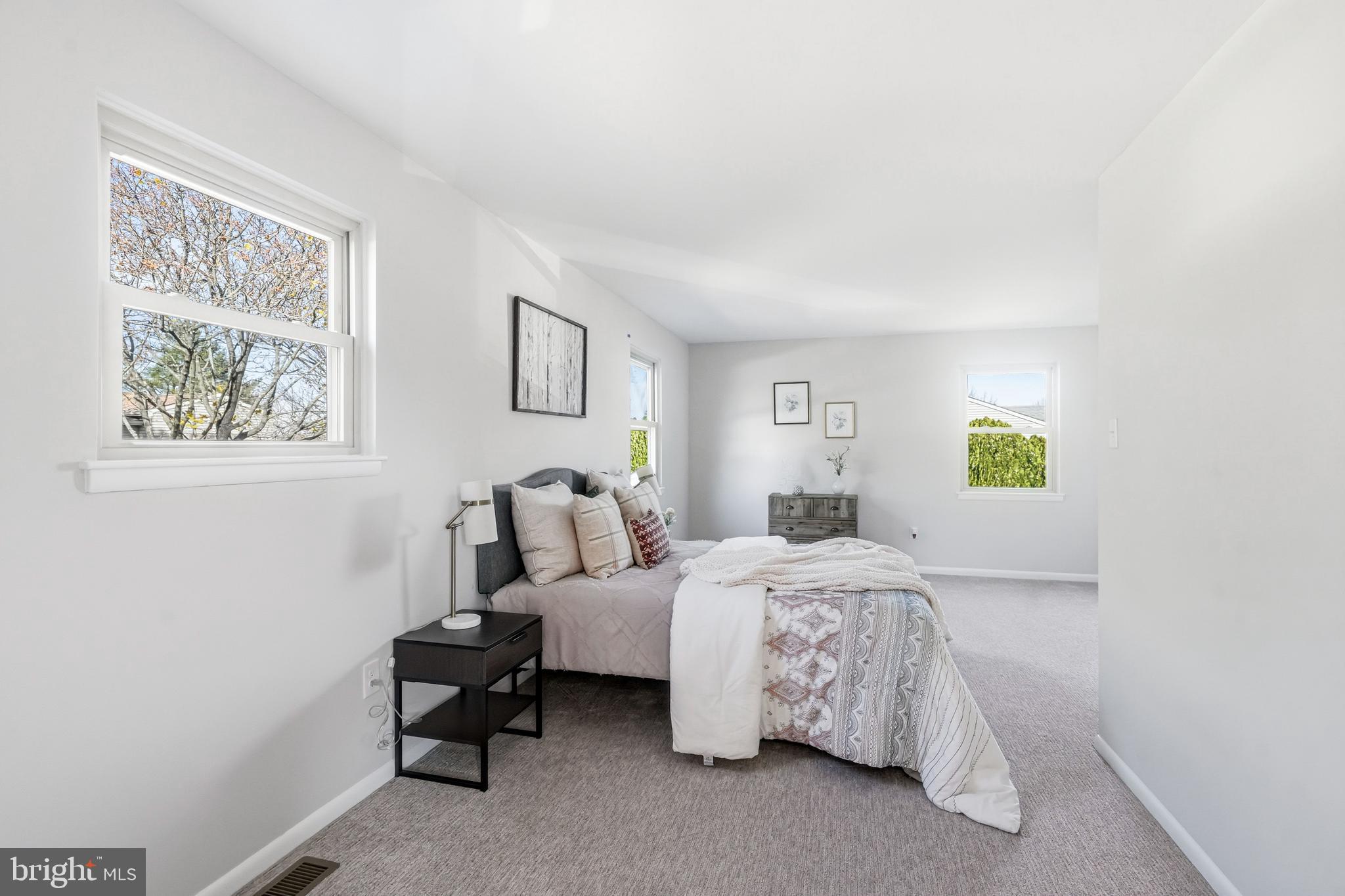 169 THORNWOOD DRIVE