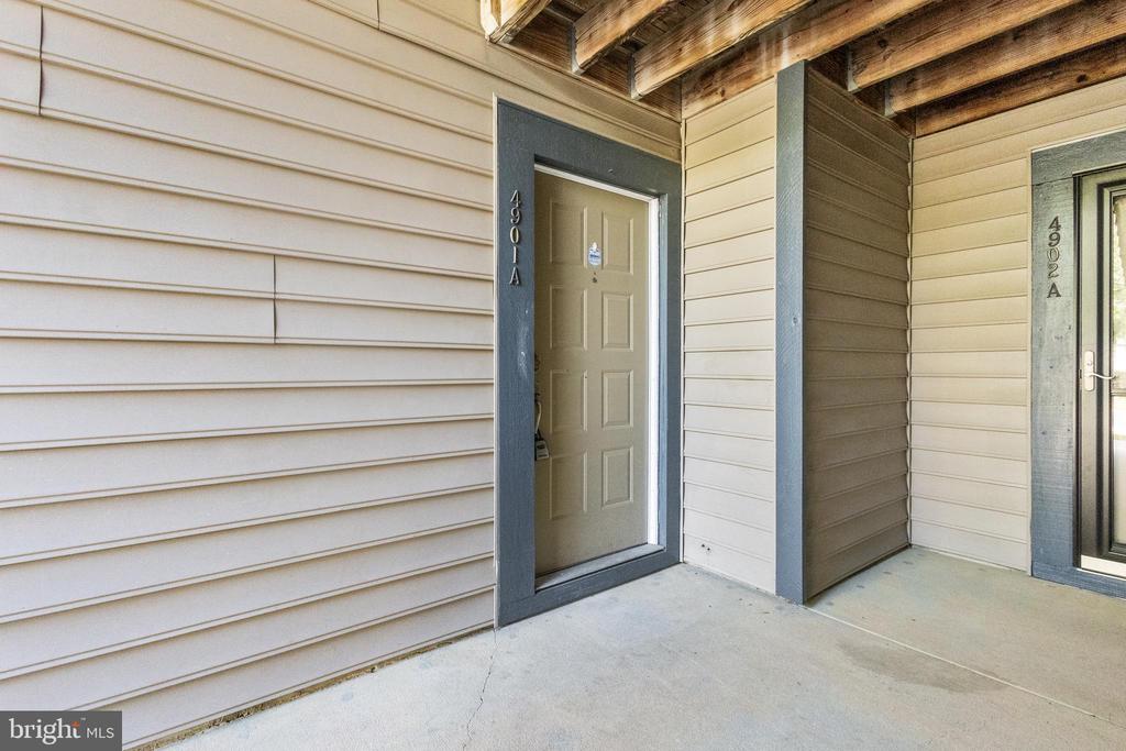 4901 DUNBARTON ROAD