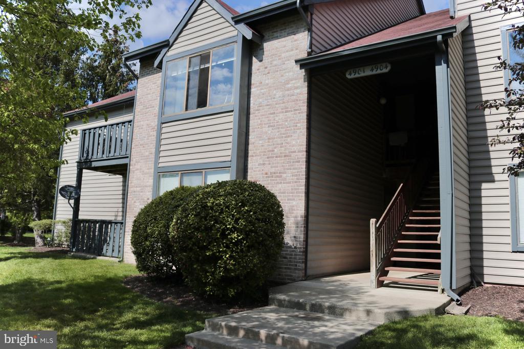 4901 DUNBARTON ROAD