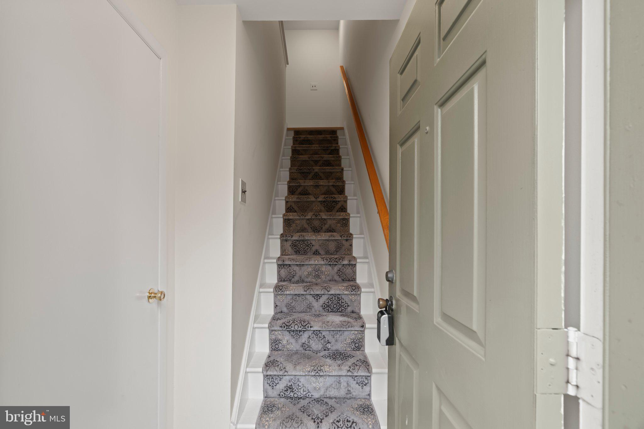 330 DELANCEY PLACE B