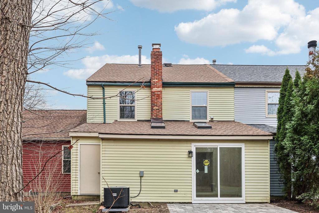 27 FAWNHOLLOW COURT